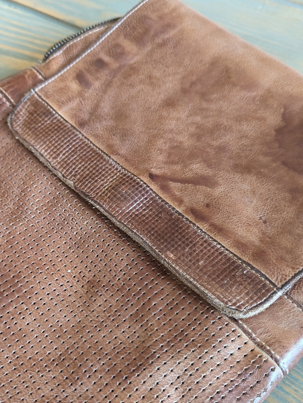 Bed|Stu “Patsy” Leather Backpack – Tan Rustic – Handcrafted & Gorgeous - Picture 11 of 13